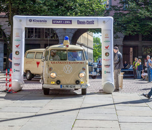 Inflatable Archway – EasyArch: stock color with logo banner Inflatable24.com S (4 m x 3 m) - (13 ft x 10 ft) All on velcro banner With Feet by Inflatable24.com