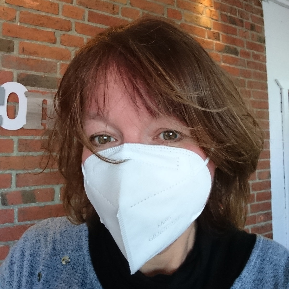 MNS Mund-Nasen-Schutz Maske KN95 - kostenloser Versand - schnelle Lieferung aus Deutschland Inflatable24.com by Inflatable24.com